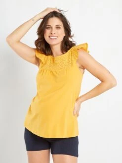 Blusa Con Bordado De Premamá - AMARILLO