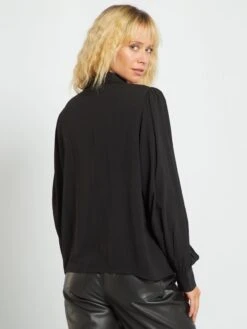 Blusa Con Cuello De Encaje 'Jacqueline De Yong' - NEGRO -TrendyModa Ventas blusa con cuello de encaje jacqueline de yong negro atw07 2 frb3