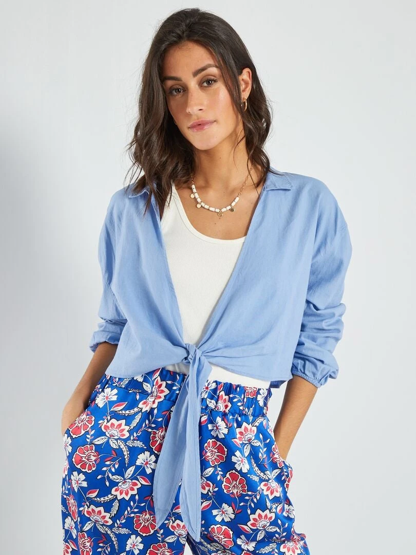 Blusa Cropped Con Cuello De Pico - BELAIR_BLU 3 Blusa Cropped Con Cuello De Pico - BELAIR_BLU