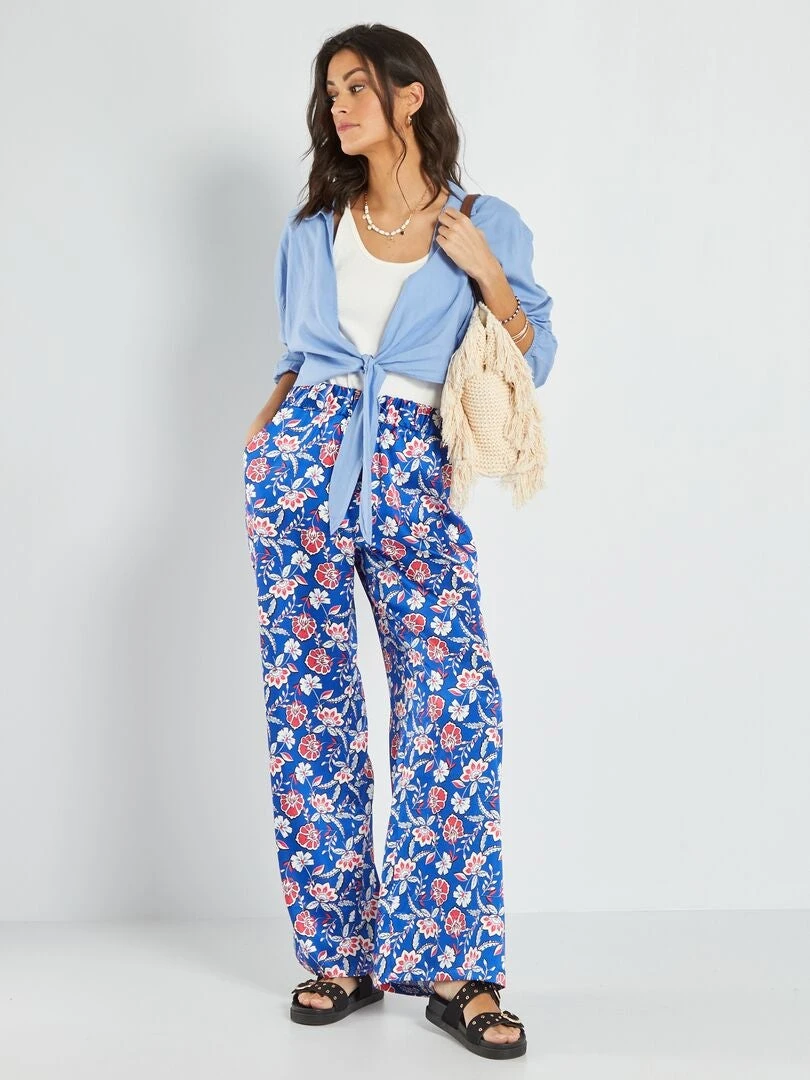 Blusa Cropped Con Cuello De Pico - BELAIR_BLU 4 Blusa Cropped Con Cuello De Pico - BELAIR_BLU - Imagen 2