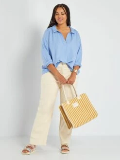 Blusa De Lino Con Cuello De Pico - BELAIR_BLU -TrendyModa Ventas blusa de lino con cuello de pico belairblu zr442 1 frb2