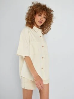 Blusa Lisa - 2 Bolsillos - BEIGE -TrendyModa Ventas blusa lisa 2 bolsillos beige acr61 1 frb4