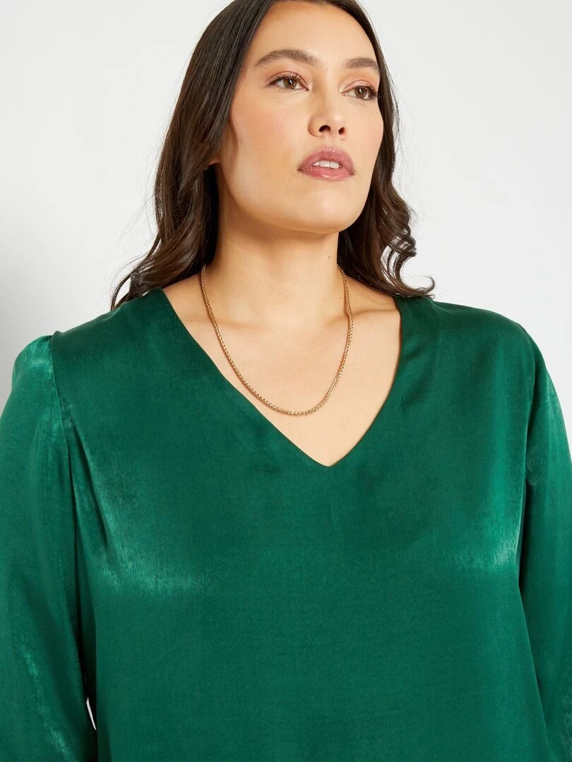 Blusa Satinada Escote De Pico - VERDE 6 Blusa Satinada Escote De Pico - VERDE - Imagen 4