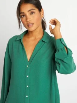 Blusa Vaporosa Con Cuello De Pico - Verde -TrendyModa Ventas blusa vaporosa con cuello de pico verde ast35 4 frb3