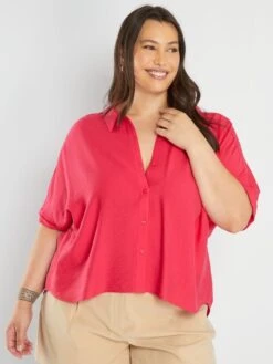 Blusa Vaporosa Con Cuello Italiano - ROSA LA TIENE