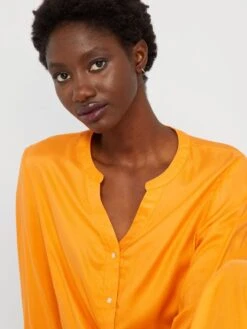 Blusa Vaporosa Con Cuello Mao - NARANJA -TrendyModa Ventas blusa vaporosa con cuello mao naranja zp067 2 frb3