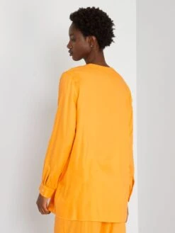 Blusa Vaporosa Con Cuello Mao - NARANJA -TrendyModa Ventas blusa vaporosa con cuello mao naranja zp067 2 frb6