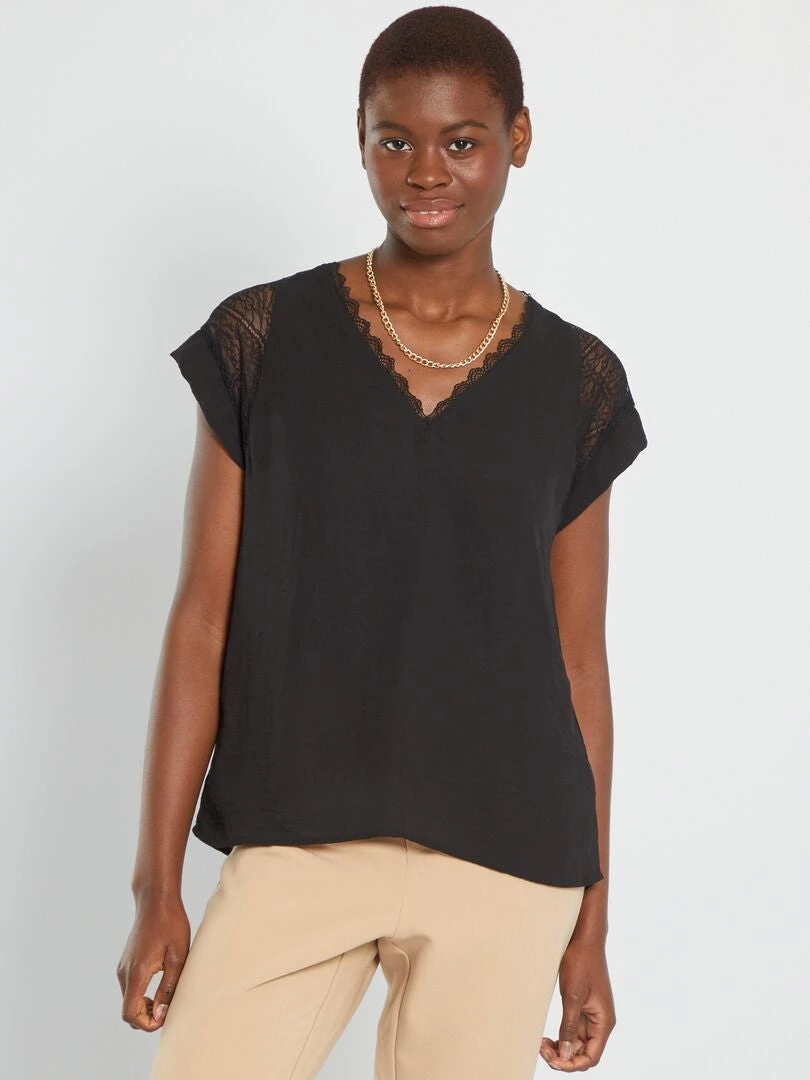 Blusa Vaporosa Con Escote De Pico - Negro 6 Blusa Vaporosa Con Escote De Pico - Negro - Imagen 5