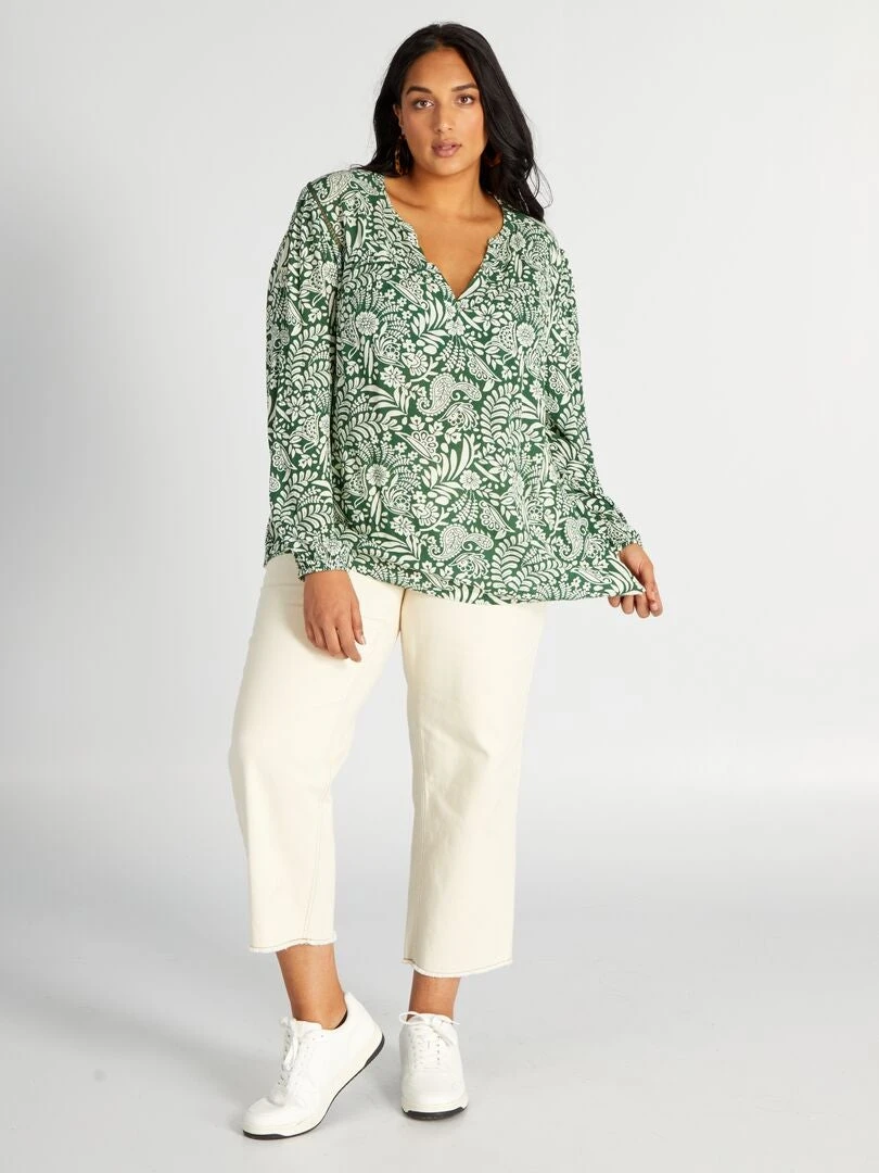 Blusa Vaporosa Con Escote De Pico - VERDEBISIM 4 Blusa Vaporosa Con Escote De Pico - VERDEBISIM - Imagen 2