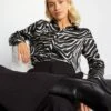 Blusa Vaporosa Con Estampado 'JDY' - Cebra 2 Blusa Vaporosa Con Estampado 'JDY' - Cebra -TrendyModa Ventas blusa vaporosa con estampado jdy cebra amw29 3 frb1