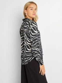 Blusa Vaporosa Con Estampado 'JDY' - Cebra -TrendyModa Ventas blusa vaporosa con estampado jdy cebra amw29 3 frb6