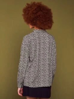 Blusa Vaporosa De Flores - BLACWHBAS5 -TrendyModa Ventas blusa vaporosa de flores blacwhbas5 aee36 2 frb3