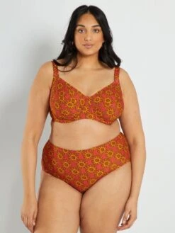 Braguita De Bikini De Talle Alto Con Estampado Wax - ROJO -TrendyModa Ventas braguita de bikini de talle alto con estampado wax rojo zs148 1 frb3