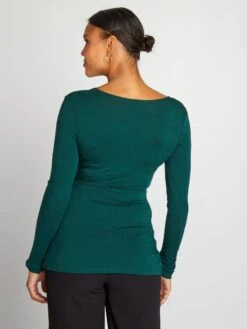 Camiseta Con Cuello Cruzado - PONE VERDE -TrendyModa Ventas camiseta con cuello cruzado pone verde ala71 5 frb3