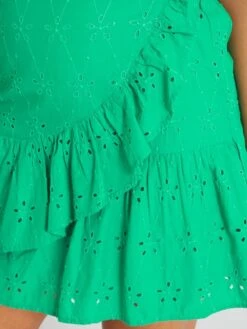 Falda Corta Con Bordado Inglés - Verde -TrendyModa Ventas falda corta con bordado ingles verde ack06 1 frb4