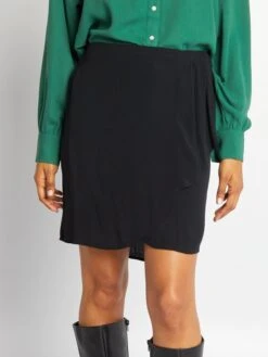 Falda Corta De Punto De Crepé - Negro