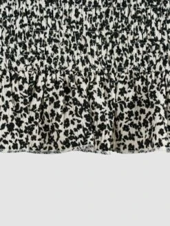 Falda Corta Volantes Y Motivos - WBLACKTACH -TrendyModa Ventas falda corta volantes y motivos wblacktach arr18 1 frb5