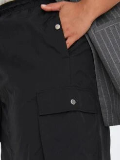 Falda Larga De Tela Parachute 'Only Carmakoma' - NEGRO 1 9 Falda Larga De Tela Parachute 'Only Carmakoma' - NEGRO 1 -TrendyModa Ventas falda larga de tela parachute only carmakoma negro 1 aud35 1 frb4