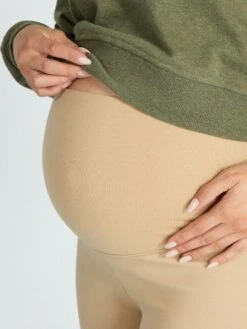 Legging Premamá - NOMBRE BEIGE -TrendyModa Ventas legging premama nombre beige ajo68 1 frb4