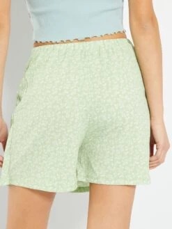 Minifalda Pantalón Con Estampado Floral Y Abertura - VERDE -TrendyModa Ventas minifalda pantalon con estampado floral y abertura verde zq075 4 frb3