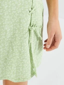 Minifalda Pantalón Con Estampado Floral Y Abertura - VERDE -TrendyModa Ventas minifalda pantalon con estampado floral y abertura verde zq075 4 frb4