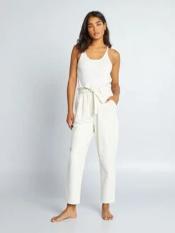 Vaquero Mom Con Cinturón - Blanco