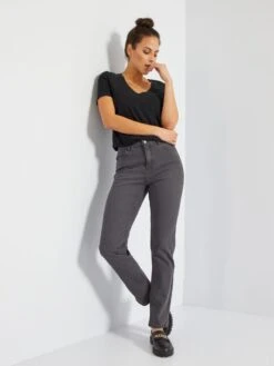 Vaquero Recto De Talle Alto - L30 - GRIS