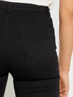 Vaquero Skinny Con Efecto Moldeador - NEGRO -TrendyModa Ventas vaquero skinny con efecto moldeador negro wh686 1 frb6