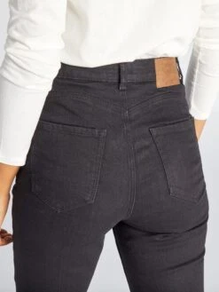 Vaquero Skinny De Tiro Alto - L34 - NEGRO_DENI -TrendyModa Ventas vaquero skinny de tiro alto l34 negrodeni aci41 1 frb5