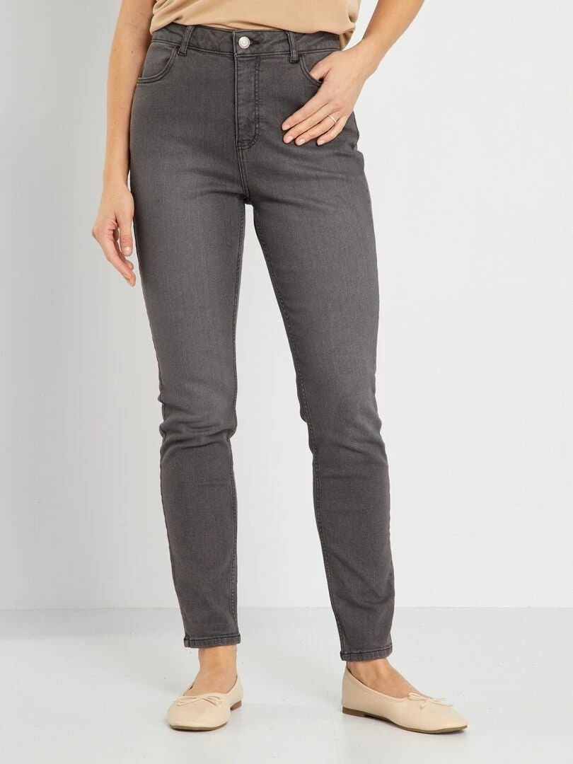 Vaquero Slim De Tiro Alto - L28 - GRIS 4 Vaquero Slim De Tiro Alto - L28 - GRIS - Imagen 2