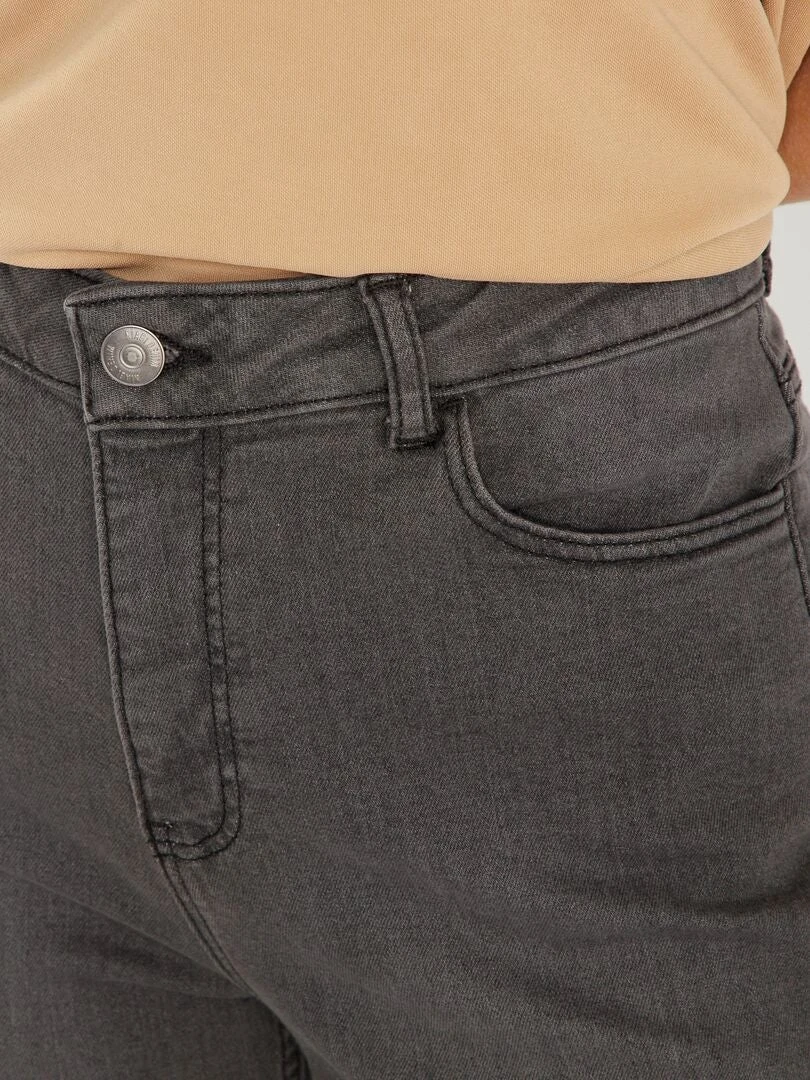 Vaquero Slim De Tiro Alto - L28 - GRIS 6 Vaquero Slim De Tiro Alto - L28 - GRIS - Imagen 4