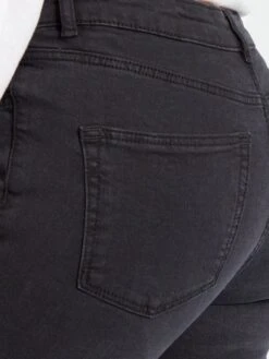 Vaquero Slim De Tiro Alto - L28 - NEGRO -TrendyModa Ventas vaquero slim de tiro alto l28 negro zk718 1 frb4