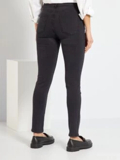 Vaquero Slim De Tiro Alto - L34 - NEGRO -TrendyModa Ventas vaquero slim de tiro alto l34 negro zk724 1 frb3