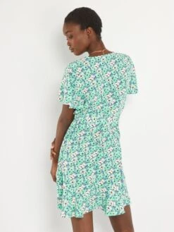 Vestido Corto Cruzado 'JDY' - VERDE -TrendyModa Ventas vestido corto cruzado jdy verde ald04 3 frb3