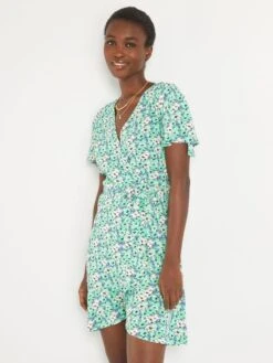 Vestido Corto Cruzado 'JDY' - VERDE -TrendyModa Ventas vestido corto cruzado jdy verde ald04 3 frb4