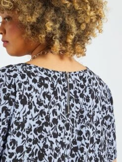 Vestido Corto De Flores - AZUL -TrendyModa Ventas vestido corto de flores azul zd550 1 frb5