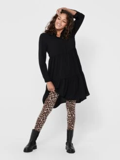 Vestido Corto Evasé 'JDY' - Negro -TrendyModa Ventas vestido corto evase jdy negro zq412 1 frb2