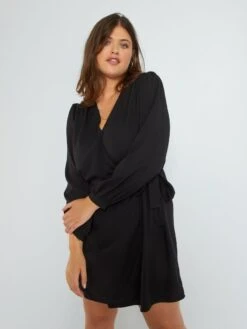 Vestido Corto Vaporoso Con Escote De Pico - Negro -TrendyModa Ventas vestido corto vaporoso con escote de pico negro zg800 1 frb4