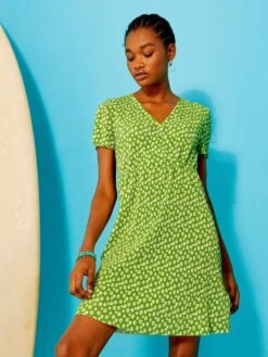 Vestido Evasé Plisado Con Estampado Floral - VERDE -TrendyModa Ventas vestido evase plisado con estampado floral verde arn18 1 frb4